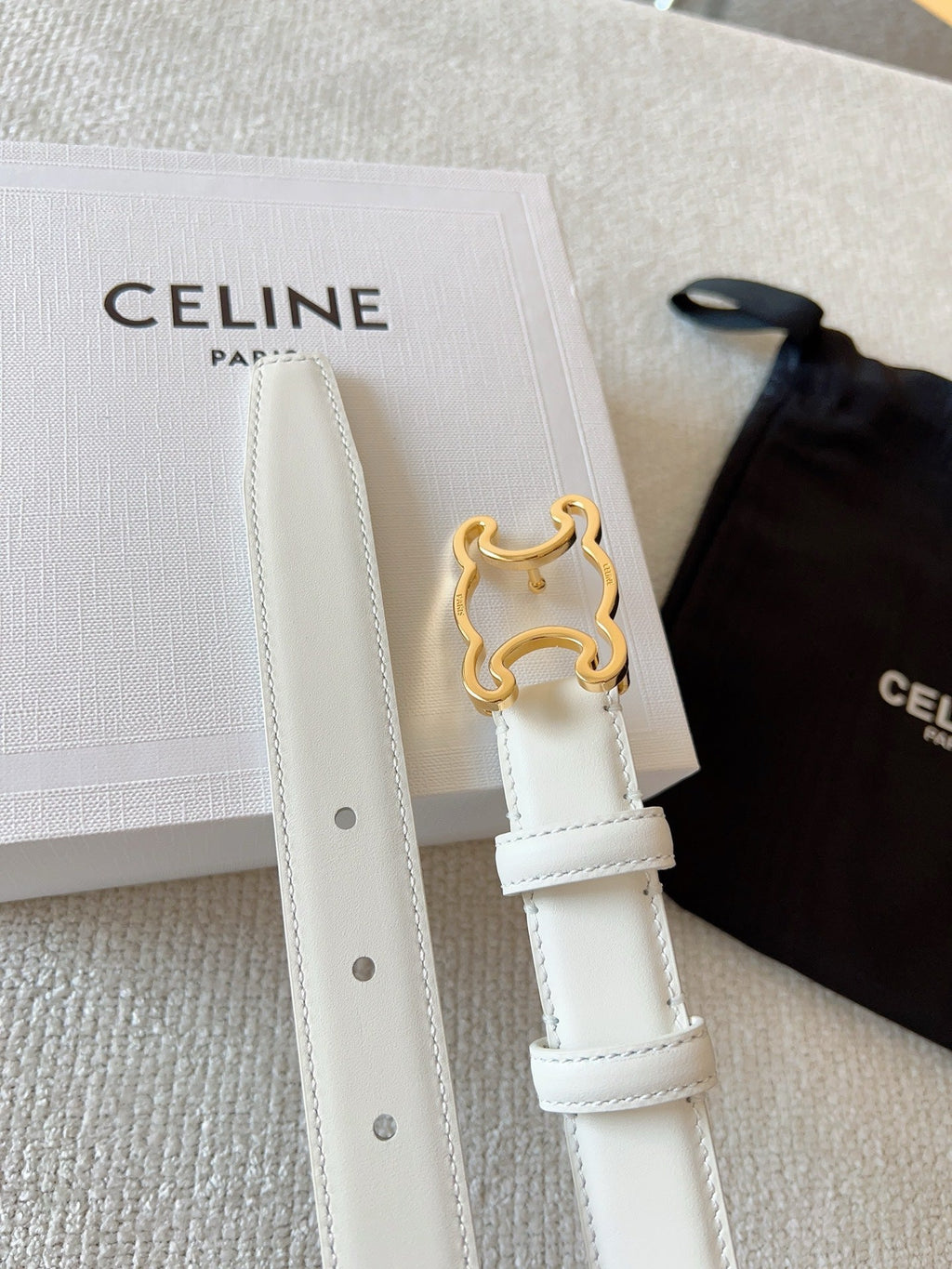 CELINE 25S TRIOMPHE BELT 25MM IN WHITE CALFSKIN GOLD HARDWARE 585788
