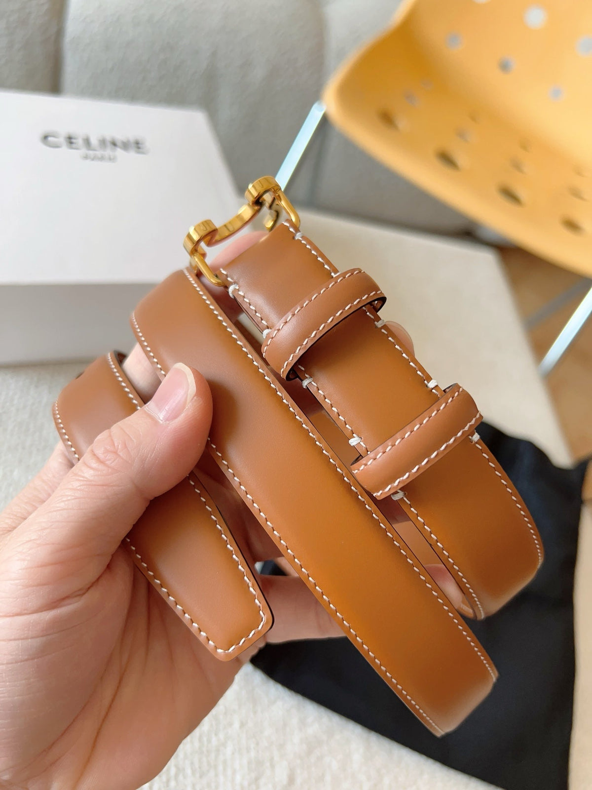 CELINE 25S TRIOMPHE BELT 25MM IN CARAMEL CALFSKIN GOLD HARDWARE 585789
