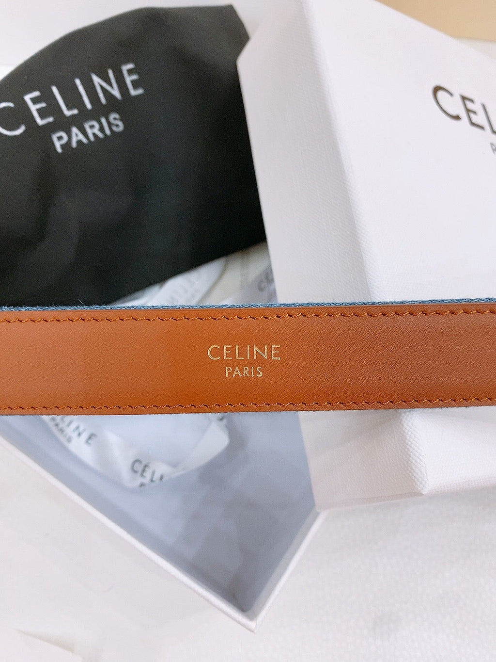 CELINE 25S BELT TRIOMPHE TAURILLON 25MM IN BROWN CALFSKIN AND DENIM 558350